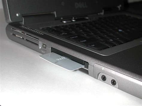 What is an SC Slot on a Laptop: A Com